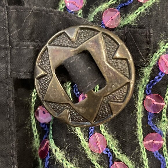 READ Vintage Passports of Pier 1 Imports Animal Zoo Embroidered Folk Vest Size M - Picture 5 of 13